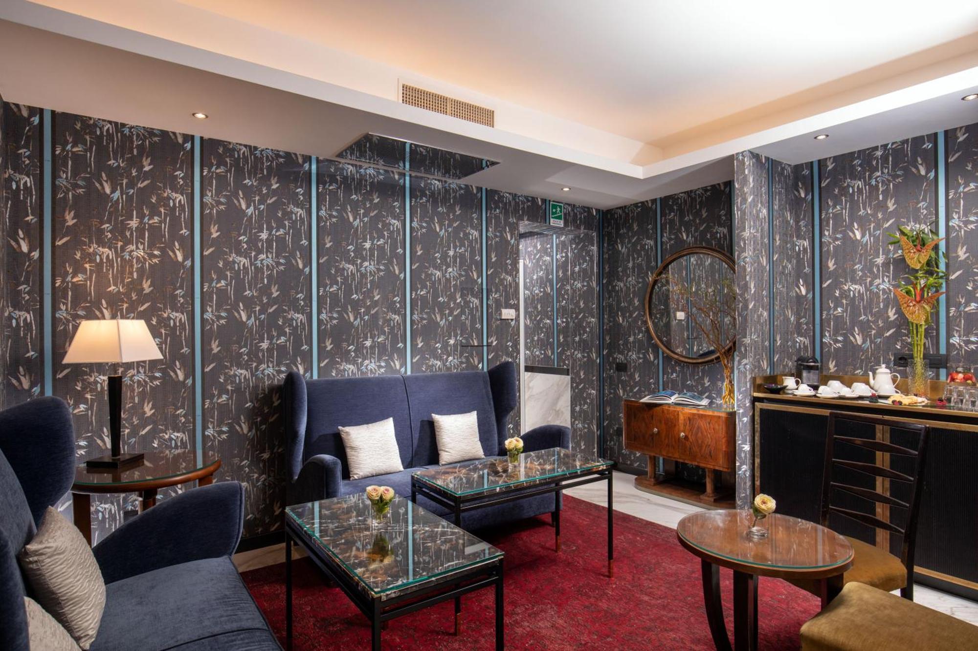 The At The Spanish Steps Luxury Collection - Mario De' Fiori * Roma